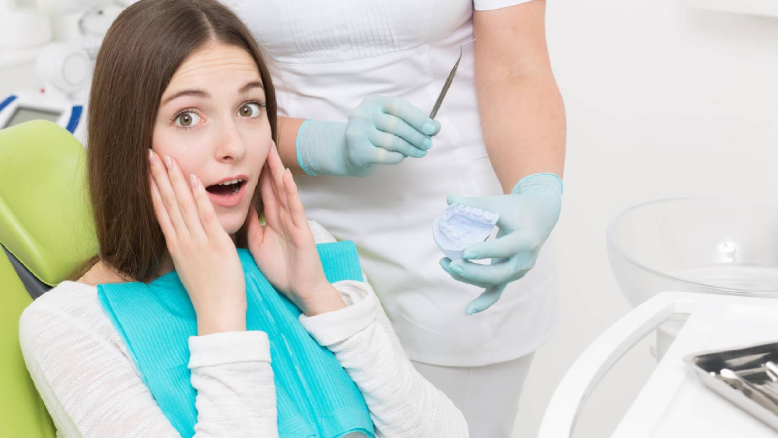 Understanding the Risks of DIY Teeth Whitening