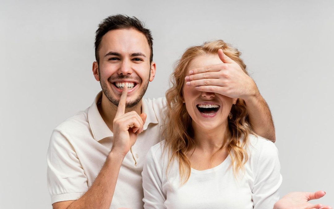 Composite vs Porcelain for Smile Fixes: Pros, Cons, and Lifespans